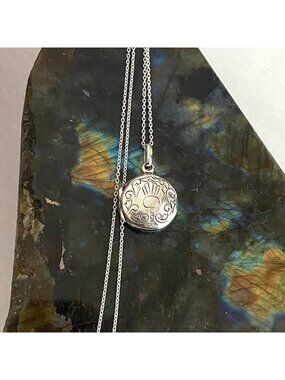 Sterling Silver 925 REO Dainty Round Etched Locket Pendant Necklace 16" Chain